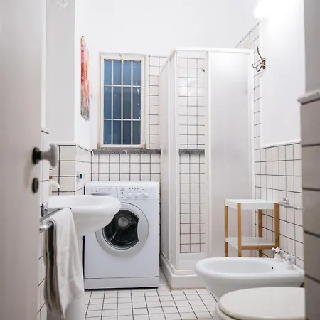 The Arch Loft Center By Holidays Apartment